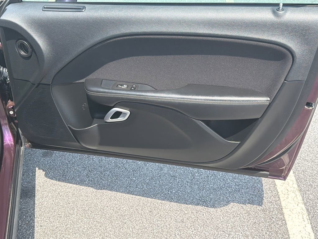 Used 2022 Dodge Challenger GT image 14