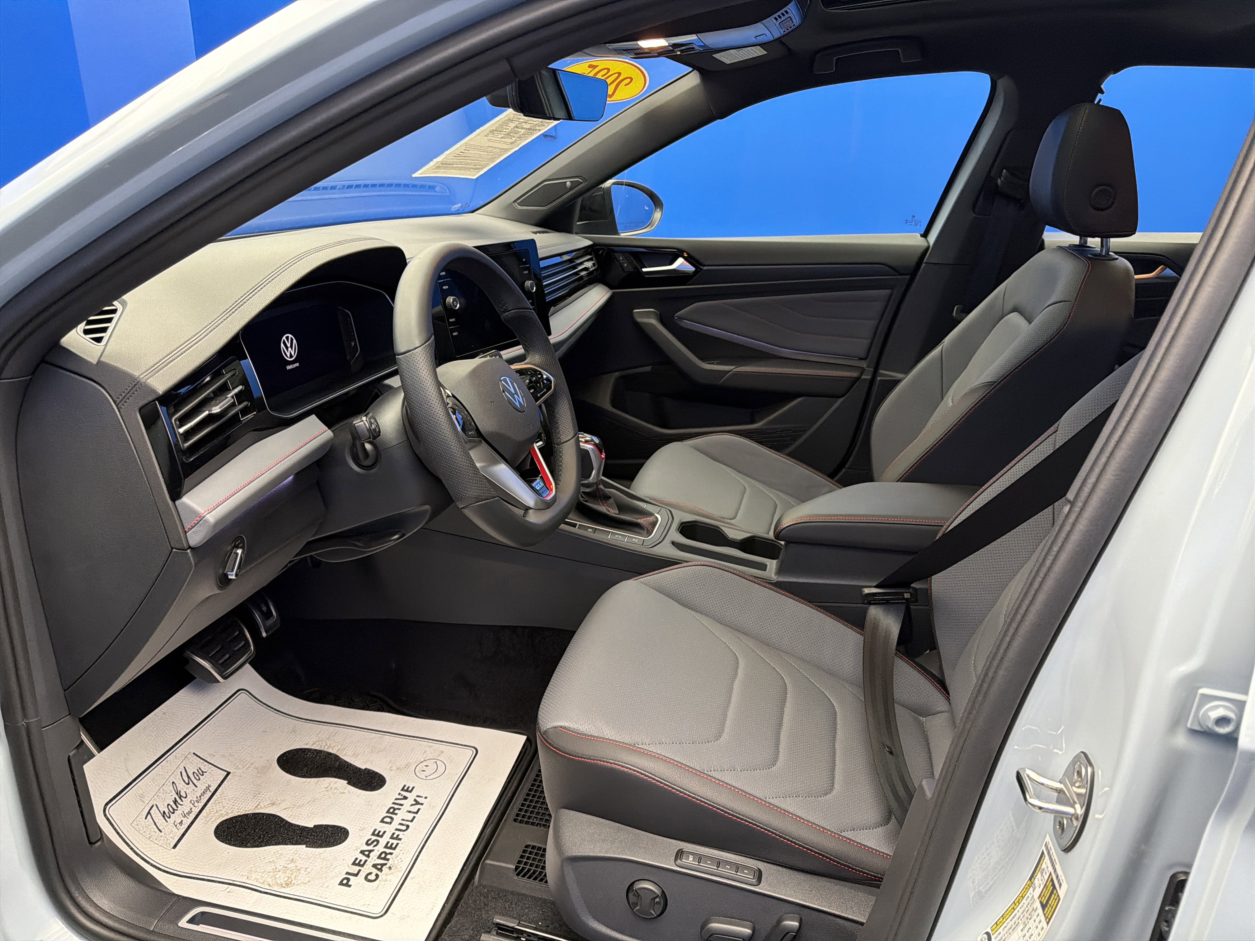 Used 2025 Volkswagen Jetta GLI Autobahn image 13