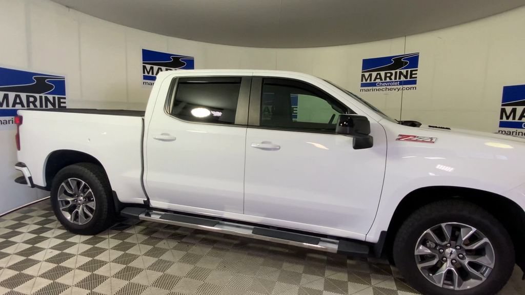 Used 2021 Chevrolet Silverado 1500 RST AWD/4WD image 3