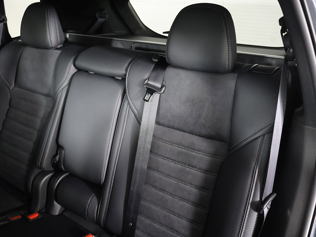 New 2026 Mitsubishi Outlander LE AWD/4WD image 32