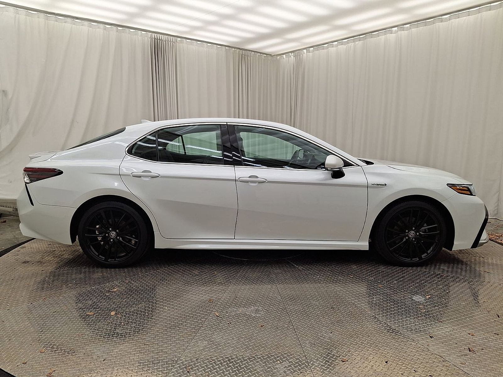 Certified 2021 Toyota Camry XSE w/ Navigation Upgrade Package image 26