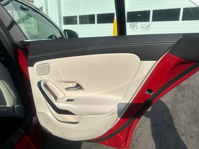 Used 2023 Mercedes-Benz CLA 250 4MATIC image 14