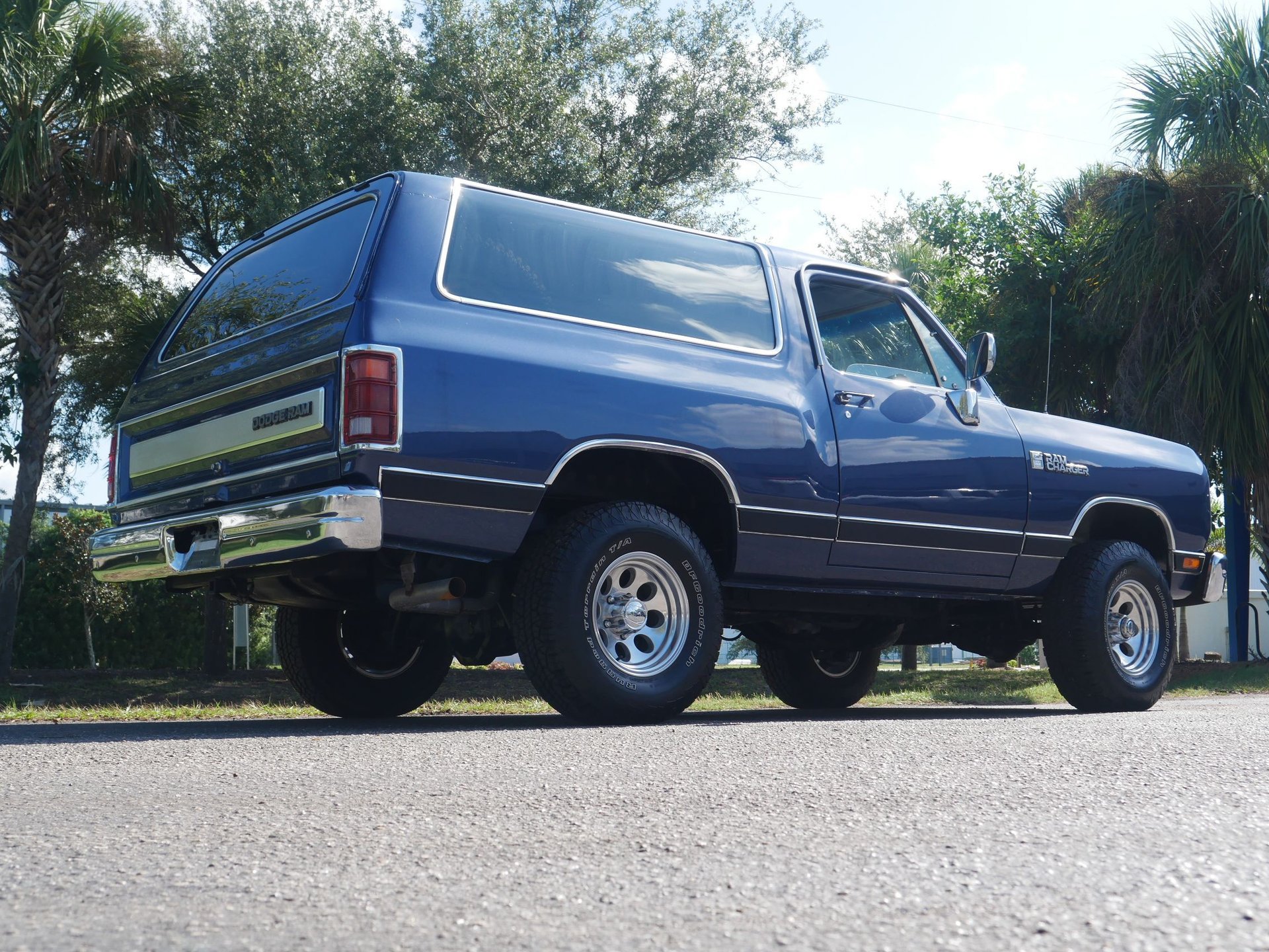 Used 1988 Dodge Ramcharger 4WD image 41
