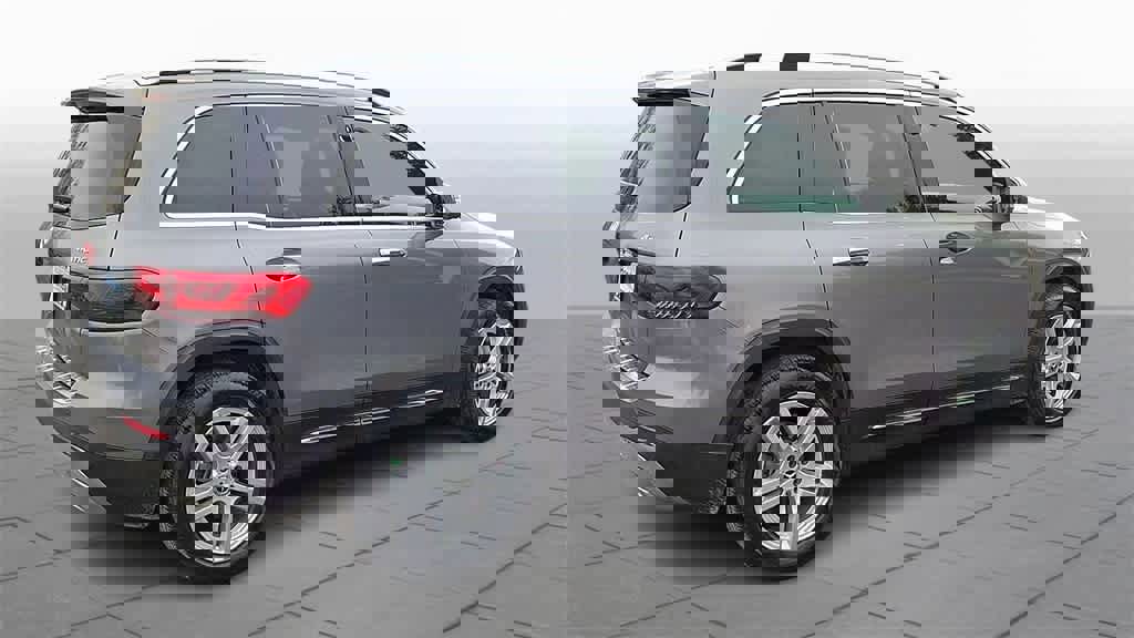 Used 2021 Mercedes-Benz GLB 250 4MATIC image 8