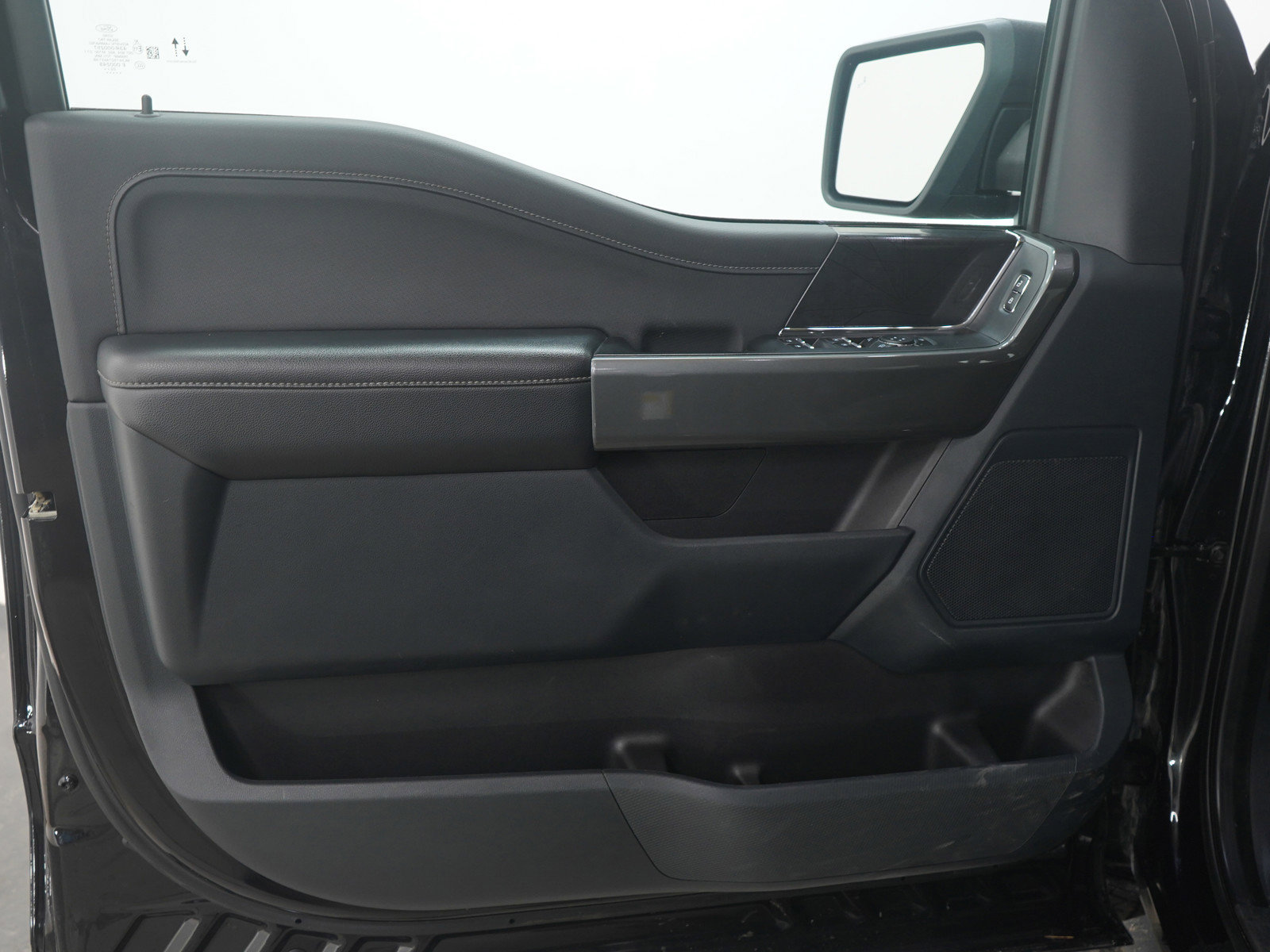 Used 2022 Ford F150 XLT w/ Equipment Group 302A High image 23