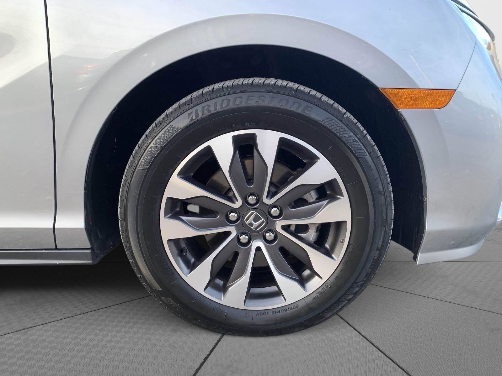 Certified 2024 Honda Odyssey EX-L image 9