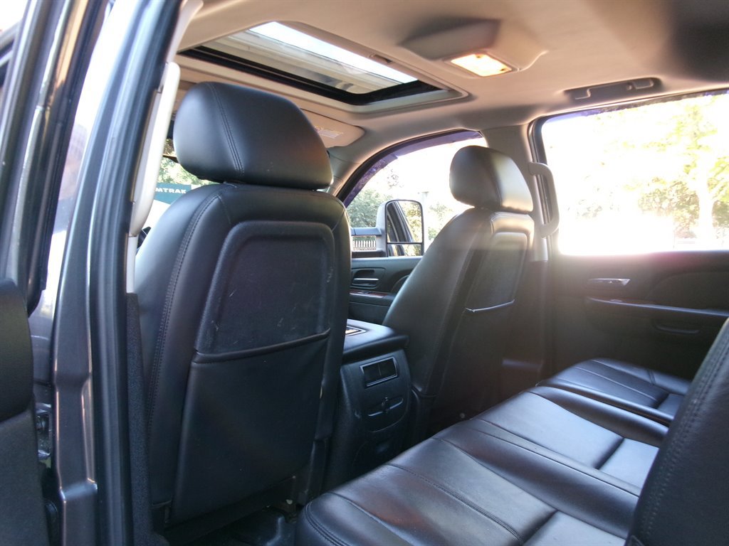 Used 2011 Chevrolet Silverado 2500 LTZ w/ LTZ Plus Package AWD/4WD image 22
