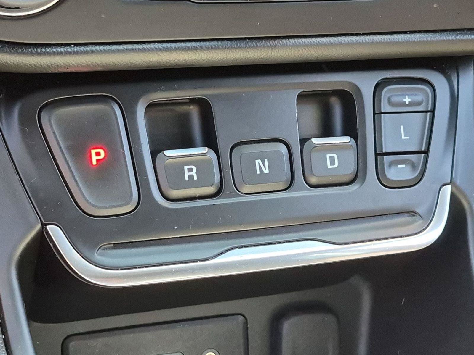Used 2020 GMC Terrain SLE w/ Driver Convenience Package AWD/4WD image 11