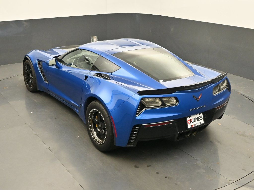 Used 2016 Chevrolet Corvette Z06 w/ 2LZ Preferred Equipment Group RWD image 21