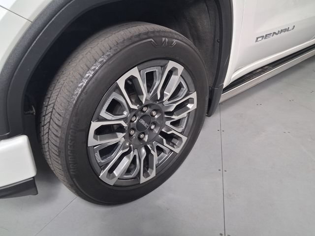 Certified 2023 GMC Sierra 1500 Denali Ultimate AWD/4WD image 9