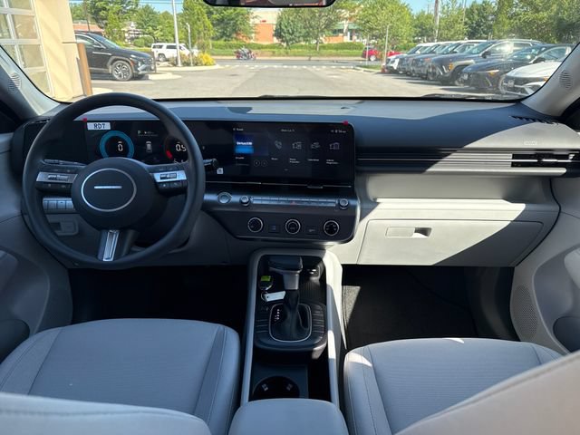 Used 2026 Hyundai Kona SE FWD image 12
