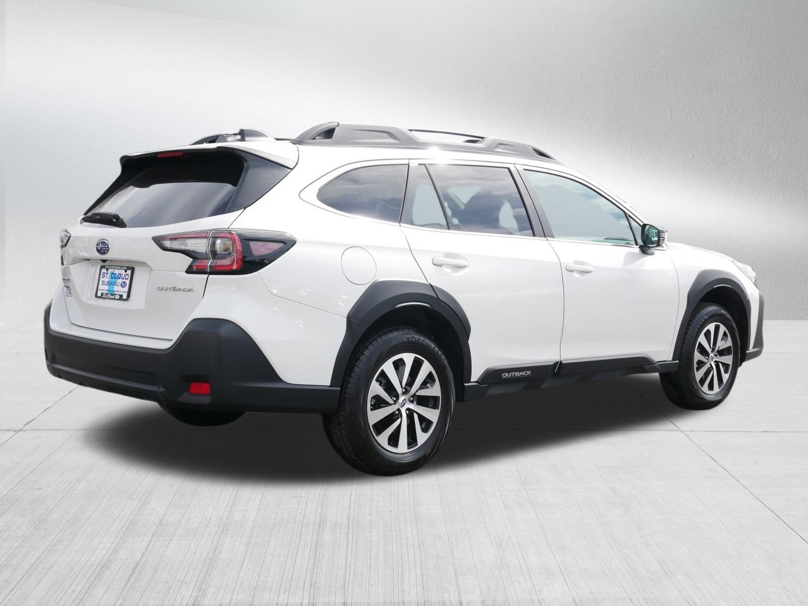 Certified 2025 Subaru Outback Premium image 7