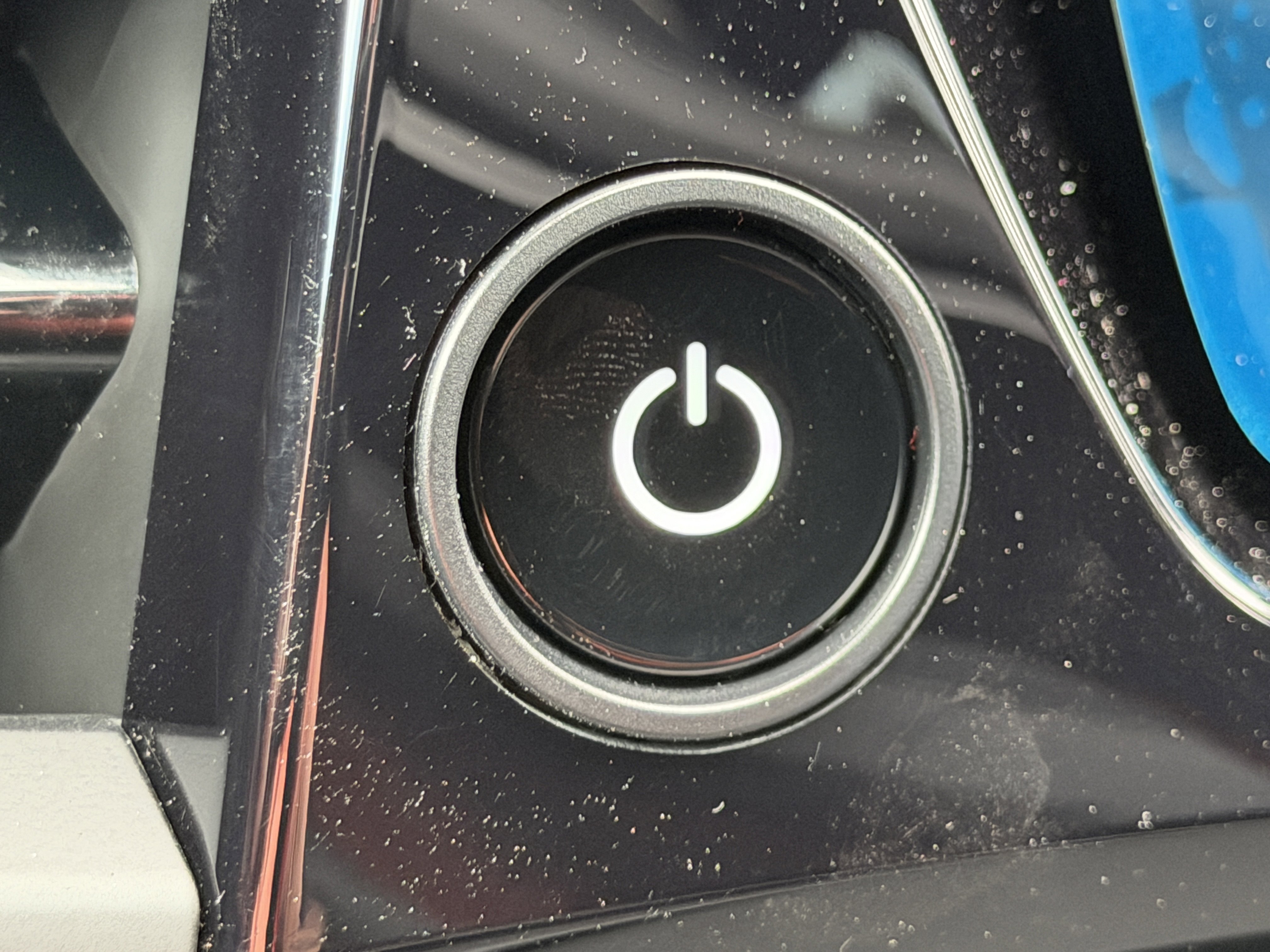 New 2026 Porsche Macan Electric image 32