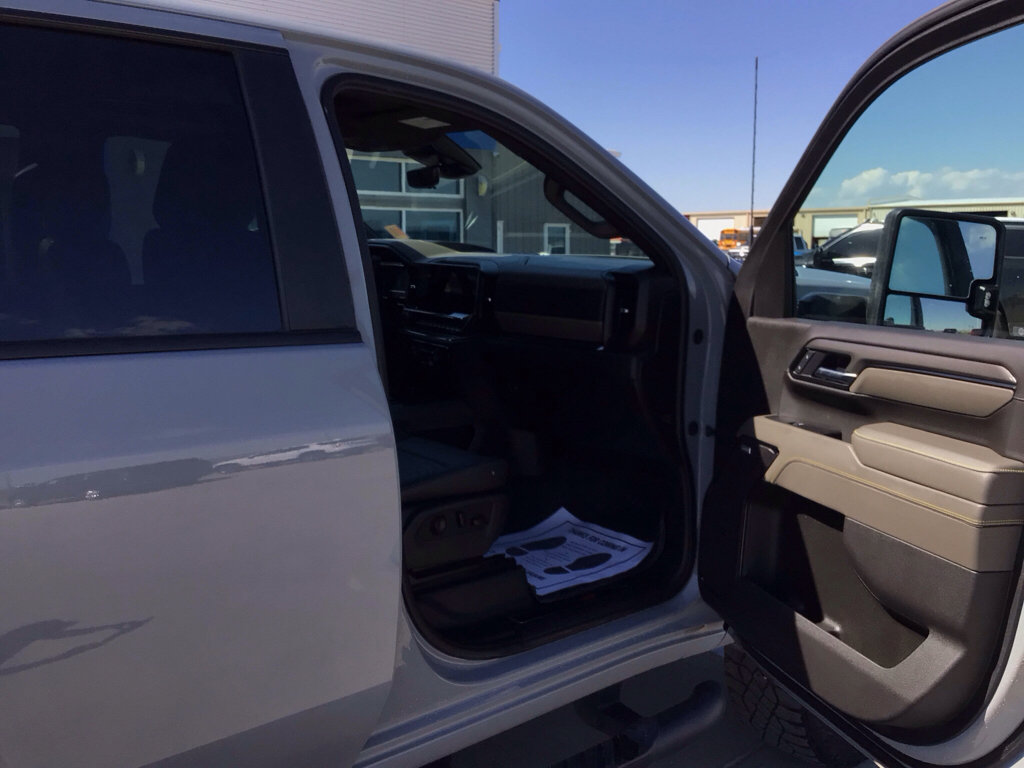 Used 2025 Chevrolet Silverado 2500 ZR2 w/ ZR2 Bison Edition AWD/4WD image 16