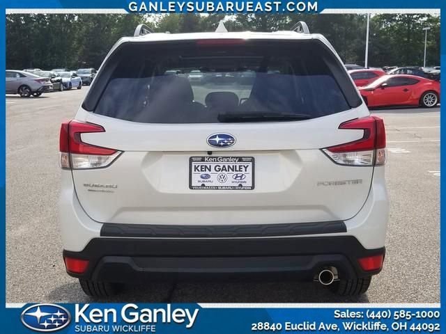 Certified 2022 Subaru Forester Premium image 5