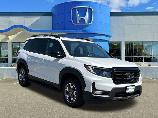 Used 2023 Honda Passport TrailSport image 1