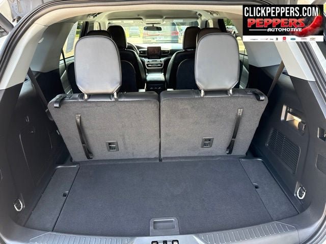 Used 2023 Ford Explorer XLT w/ Equipment Group 202A RWD image 19