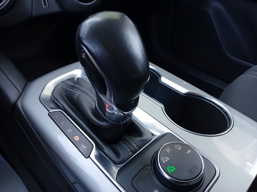 Used 2019 Chevrolet Blazer LT AWD/4WD image 16