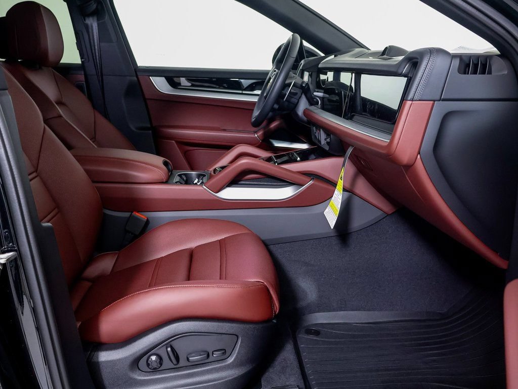 New 2026 Porsche Cayenne S AWD/4WD image 8