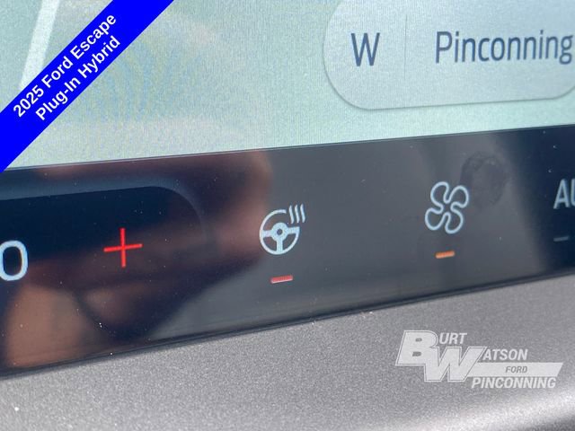 New 2025 Ford Escape SE image 30