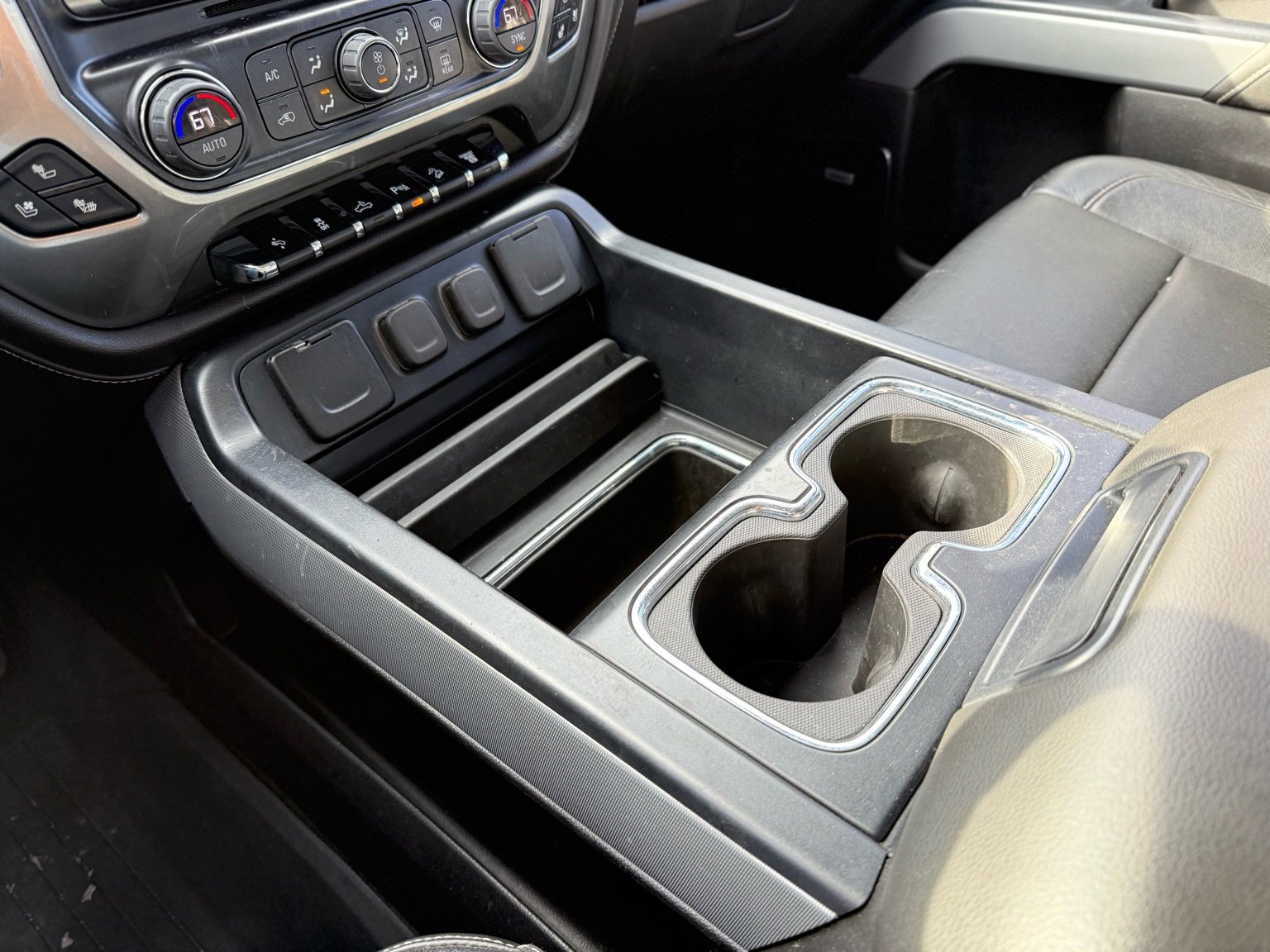 Used 2019 Chevrolet Silverado 2500 LTZ w/ Duramax Plus Package image 25