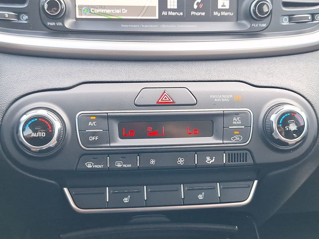 Used 2020 Kia Sorento SX image 17