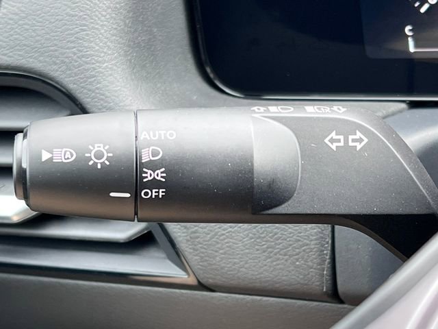 New 2026 Nissan Sentra SV FWD image 13