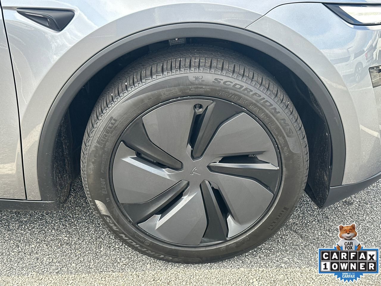 Used 2026 Tesla Model Y 2WD image 12