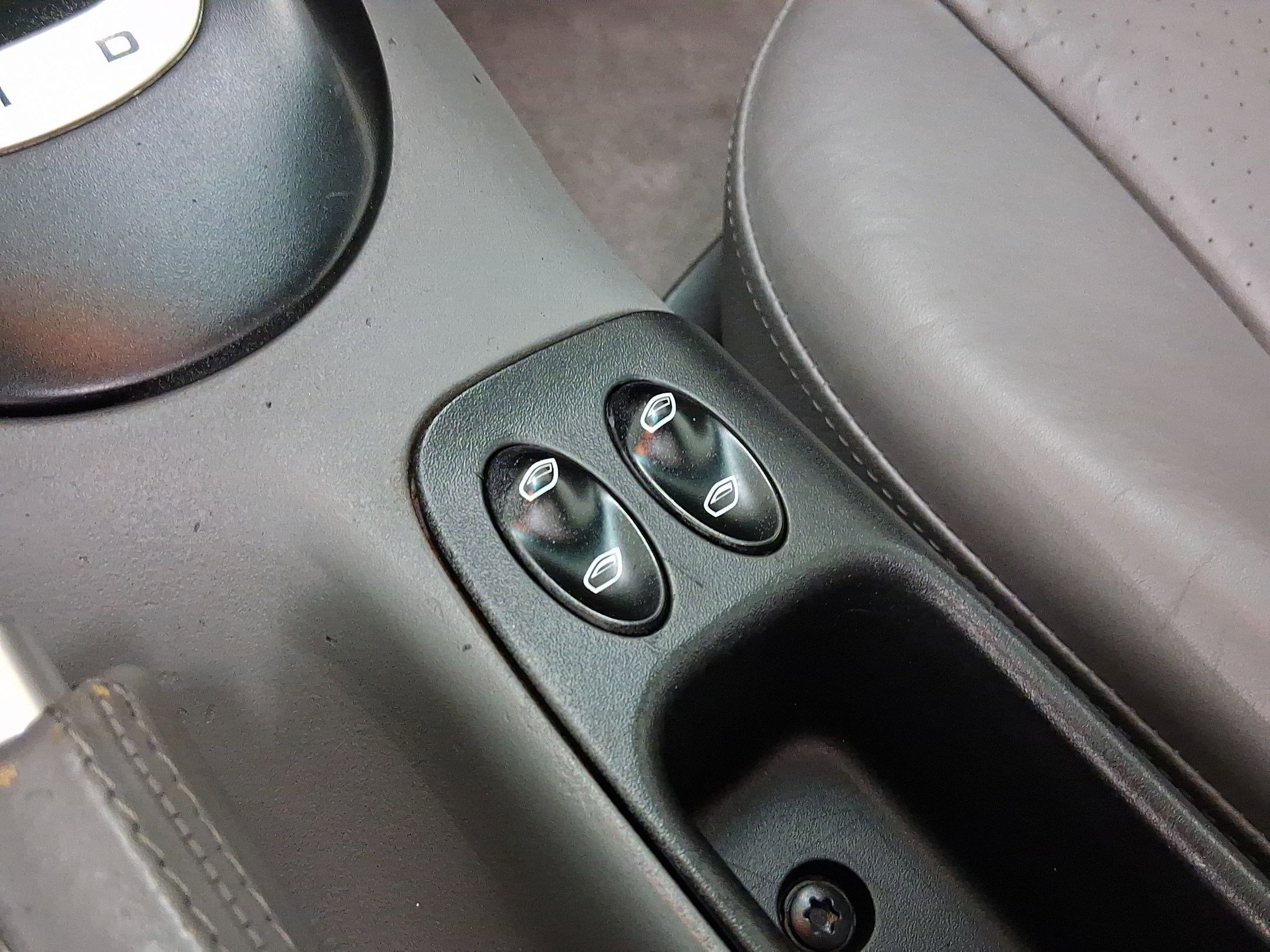 Used 2002 Porsche 911 Carrera image 14