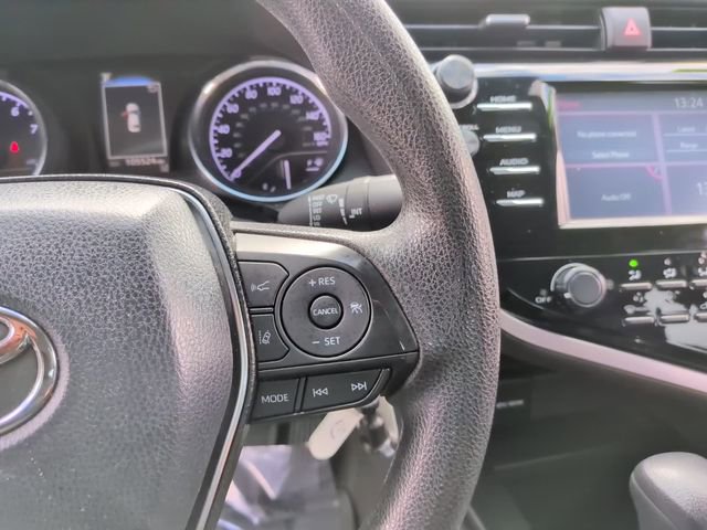 Used 2019 Toyota Camry LE image 20