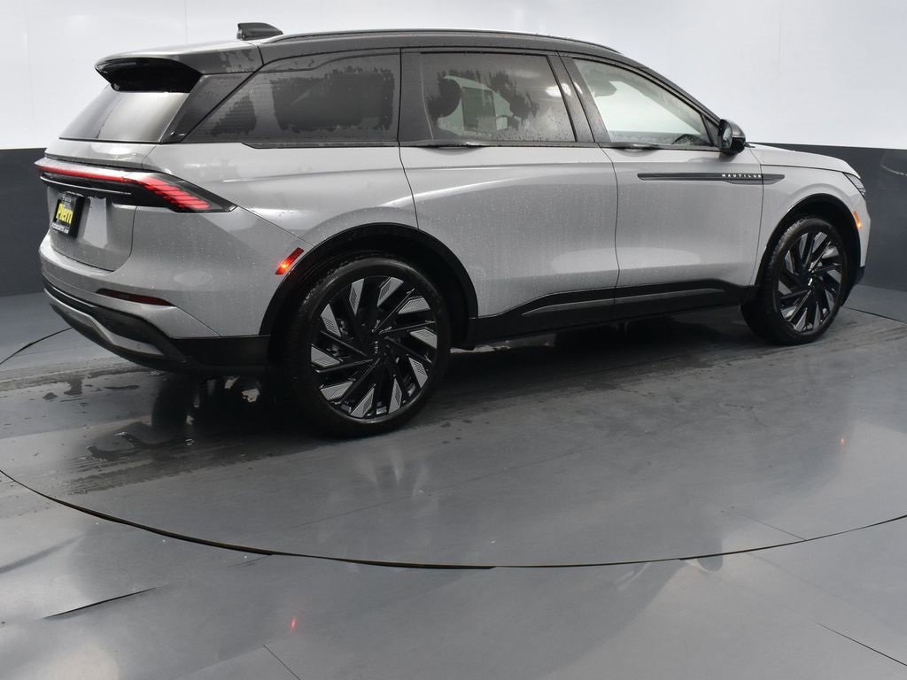 New 2026 Lincoln Nautilus Reserve w/ Jet Appearance Package image 6