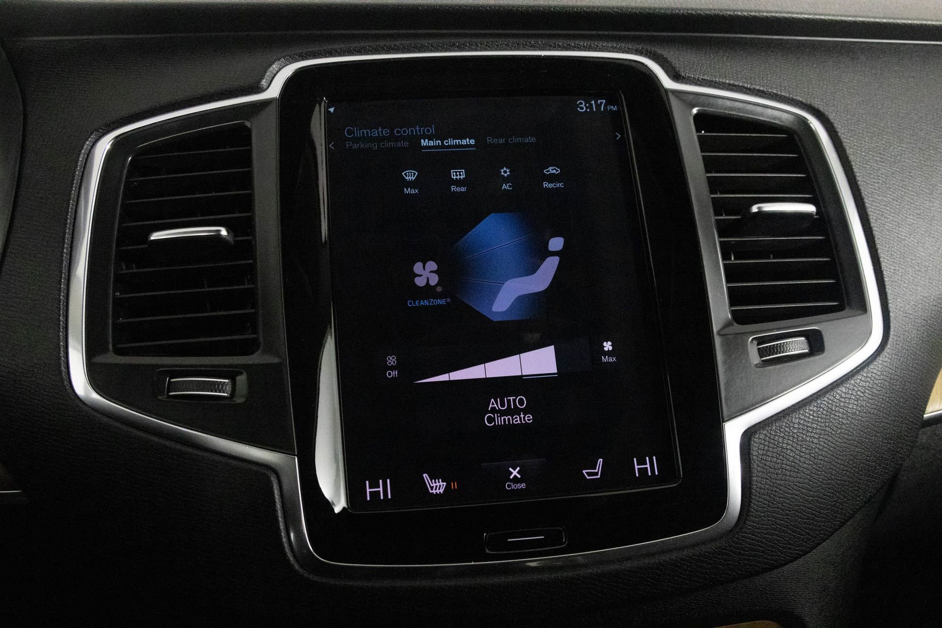 Used 2021 Volvo XC90 T6 Momentum w/ Protection Package image 24