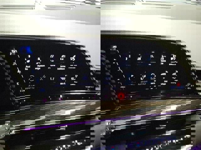 Certified 2022 Cadillac Escalade Premium Luxury image 22