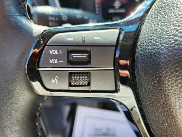 Used 2025 Honda Pilot Elite image 33