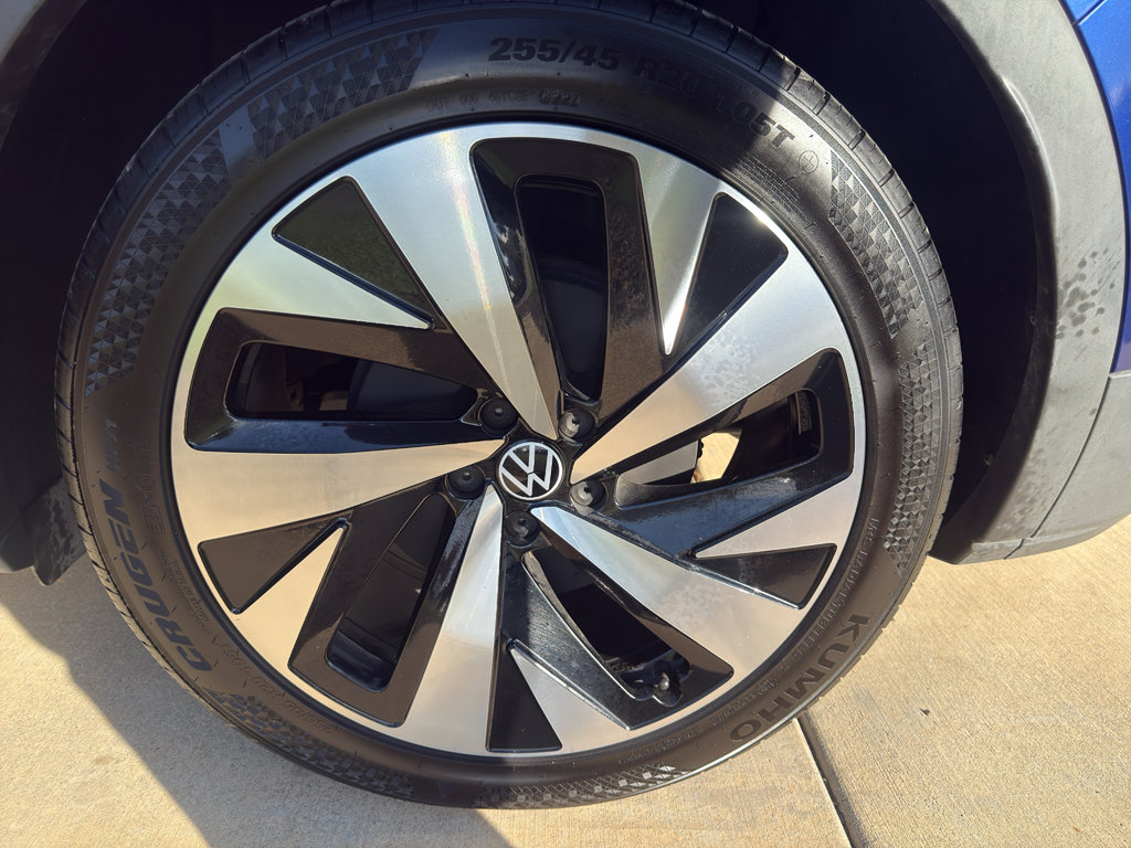 Used 2021 Volkswagen ID.4 Pro S w/ Gradient Package image 16