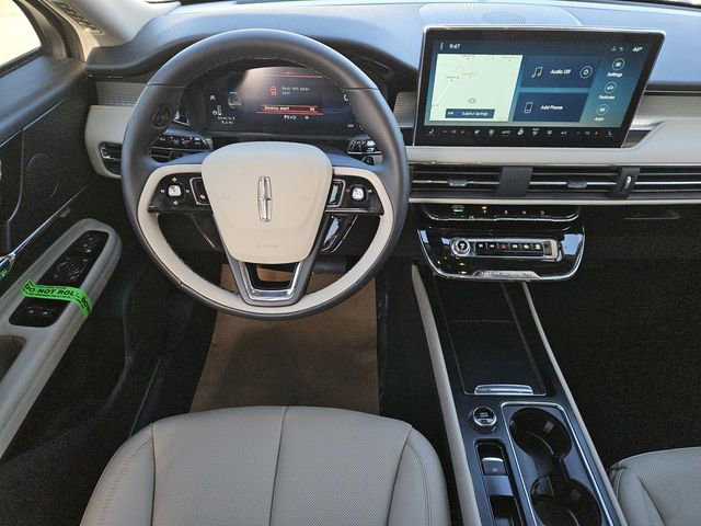 New 2026 Lincoln Corsair Premiere FWD image 4