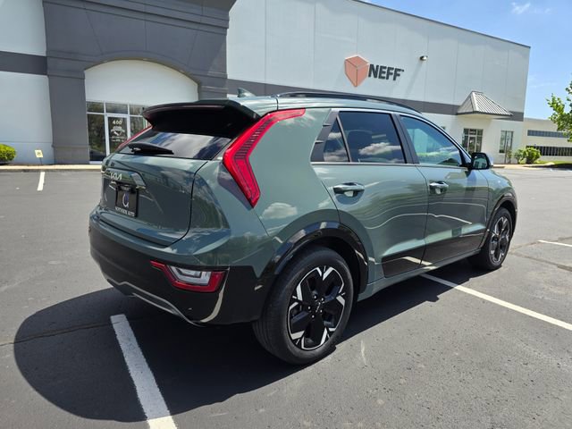 Used 2023 Kia Niro Wave w/ Wave Preserve Package FWD image 7