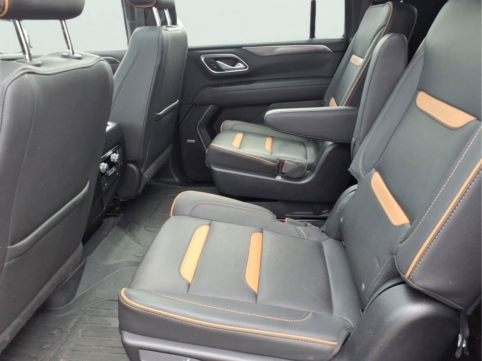 Certified 2022 GMC Yukon XL AT4 w/ Max Trailering Package AWD/4WD image 7