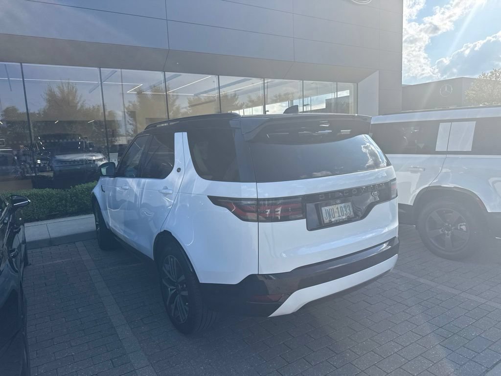 Certified 2023 Land Rover Discovery S R-Dynamic AWD/4WD image 6