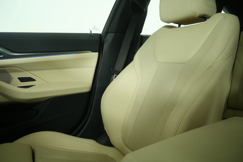 Used 2023 BMW i4 eDrive40 w/ Premium Package image 24