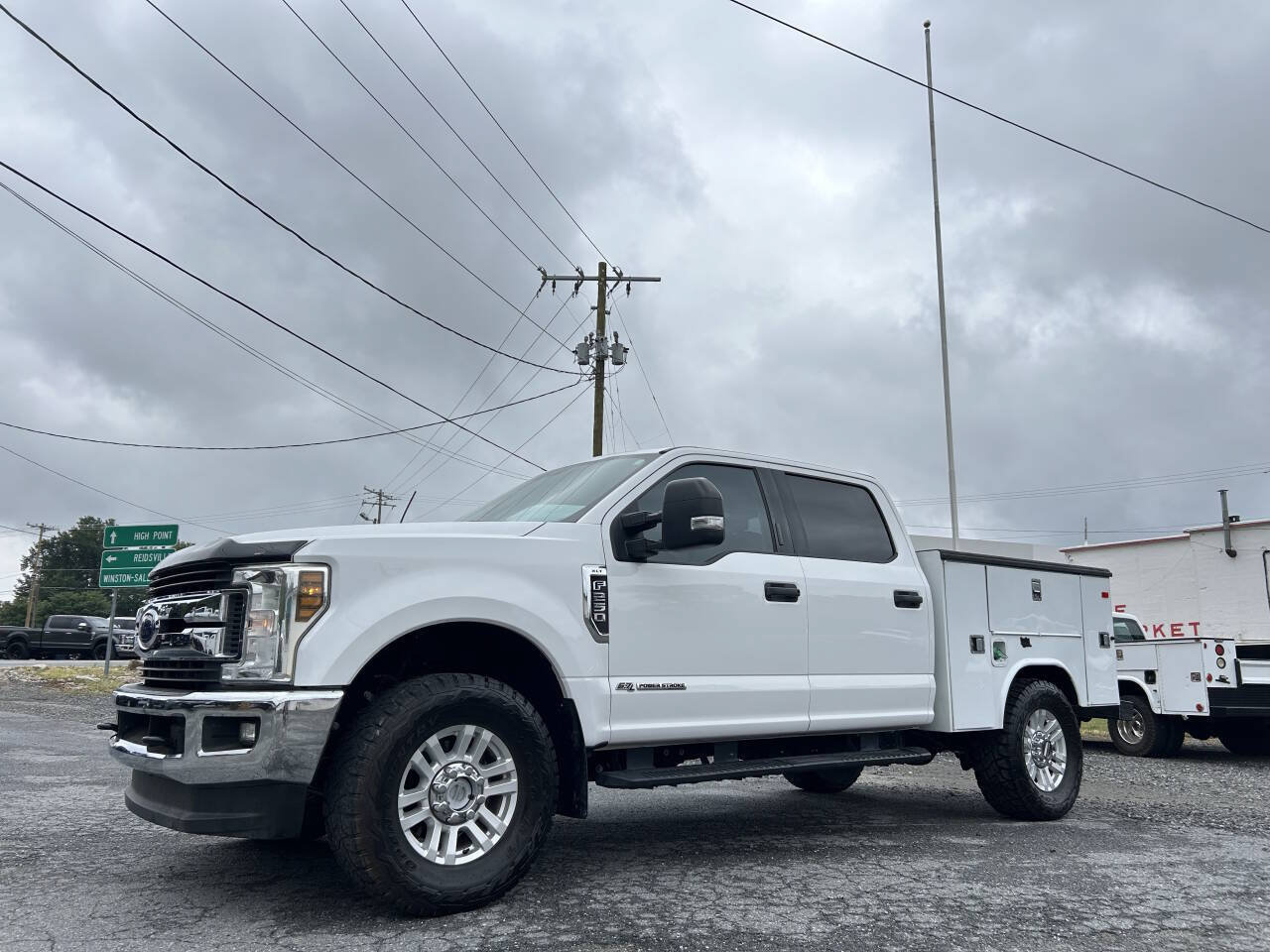 Used 2018 Ford F250 XLT w/ XLT Value Package AWD/4WD image 1