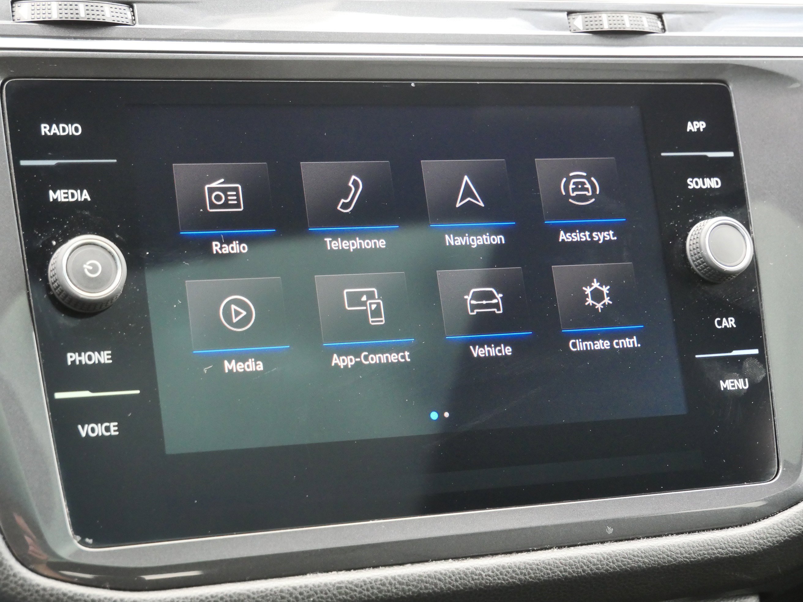 Used 2023 Volkswagen Tiguan SE R-Line FWD image 23
