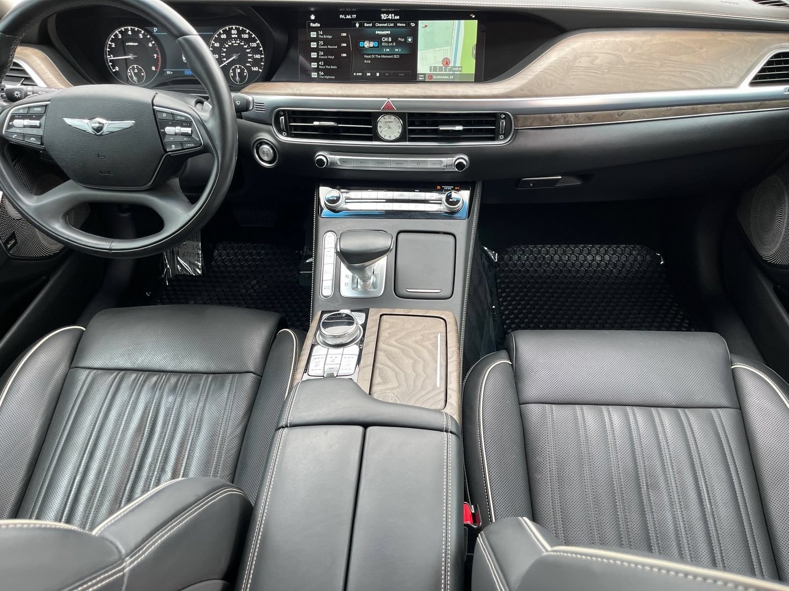 Used 2022 Genesis G90 5.0 Ultimate RWD image 14