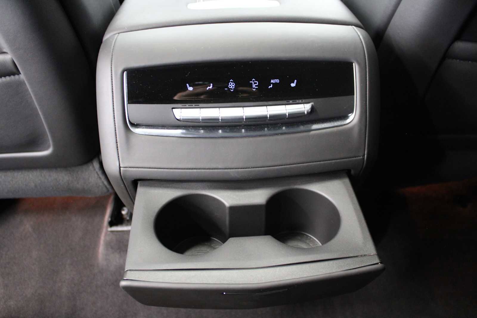 Used 2023 Cadillac Escalade V w/ LPO, ONYX Package image 59