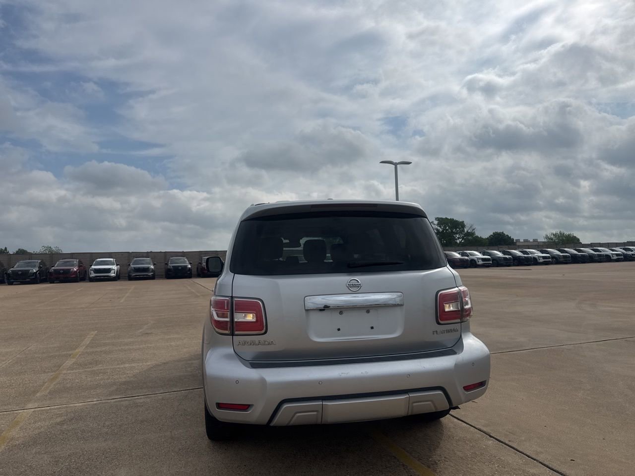 Used 2017 Nissan Armada Platinum image 17