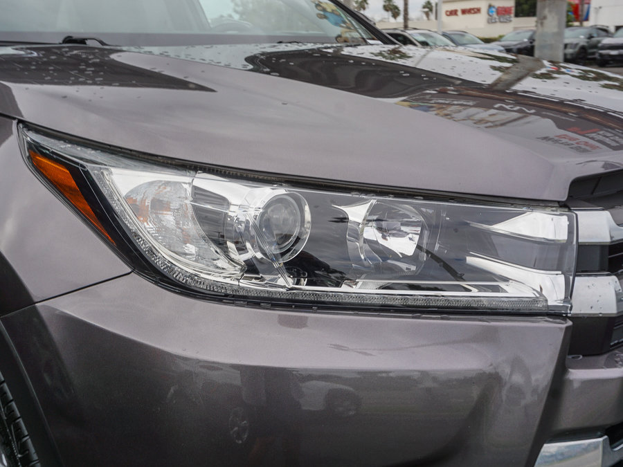 Used 2019 Toyota Highlander Limited AWD/4WD image 11