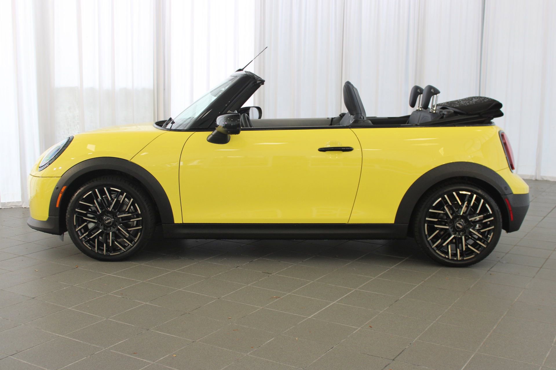 New 2026 MINI Cooper S image 17