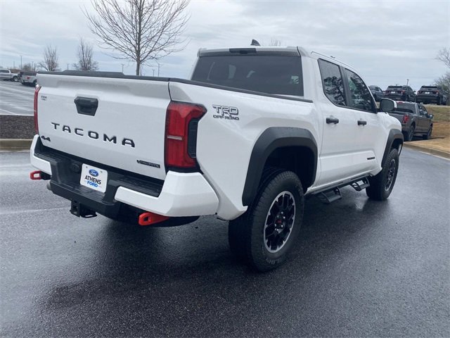 Used 2024 Toyota Tacoma TRD Off-Road image 3