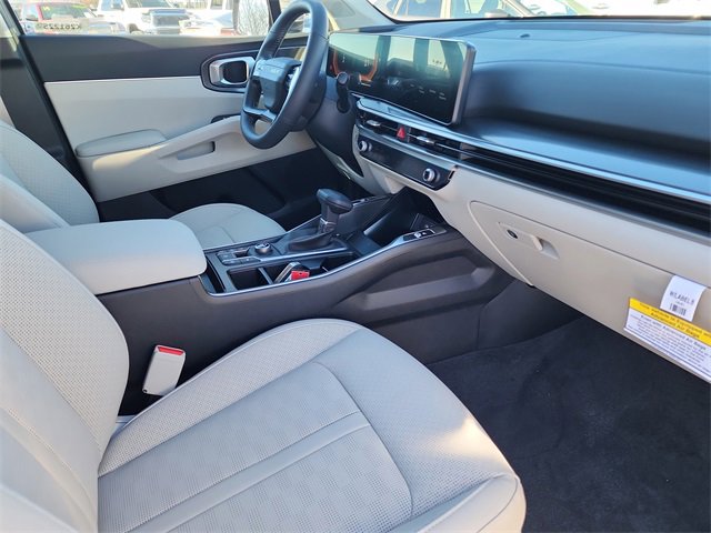 New 2026 Kia Sorento S w/ S Panoramic Sunroof Package image 16