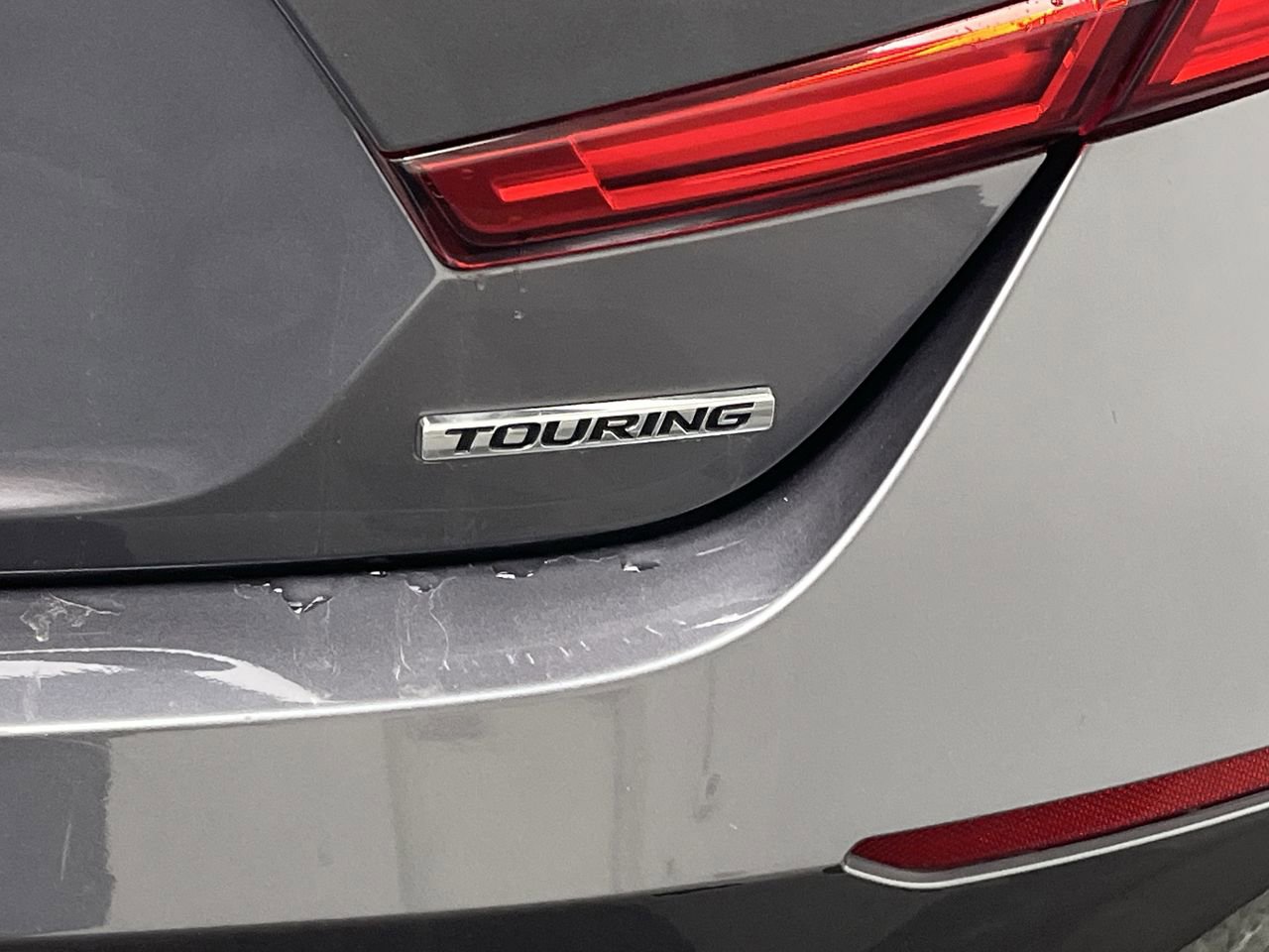 Used 2018 Honda Accord Touring image 32